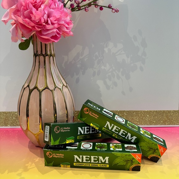 R and R Natural Toothpaste - Picture 2 of 2